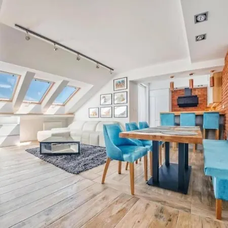 Close-chic - Cozy And Bright - Great Location &swietej Barbary Lägenhet