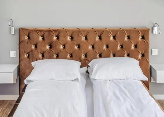 Close-chic - Cozy And Bright - Great Location &swietej Barbary Apartment *