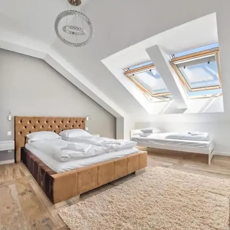 Apartment Golden - Cozy And Bright - Great Location &swietej Barbary *