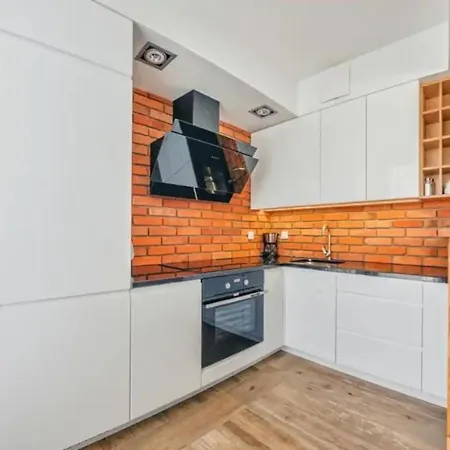 Apartment Golden - Cozy And Bright - Great Location &swietej Barbary